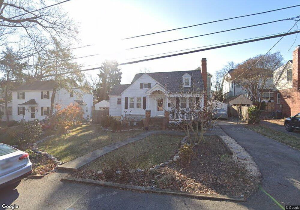 4604 S Chelsea Ln, Bethesda, MD 20814 - photo 1