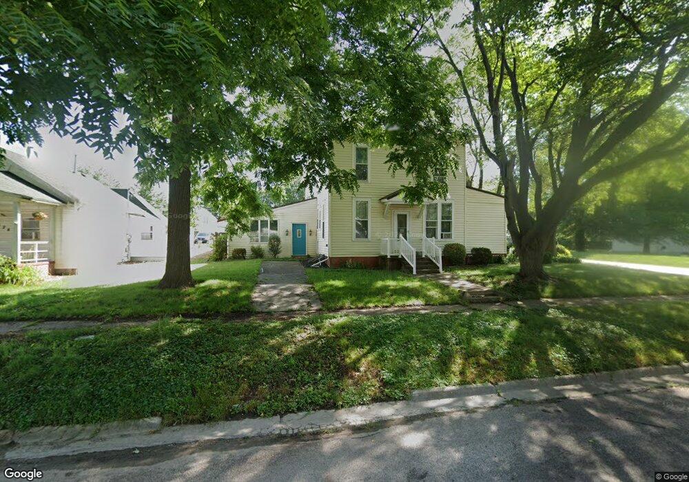 328 Willard Ave, Lincoln, IL 62656 - photo 1