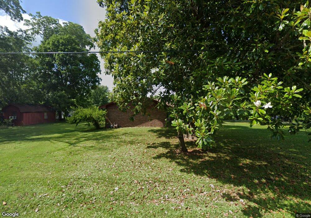 304 Oakdale St, Manchester, TN 37355 - photo 1