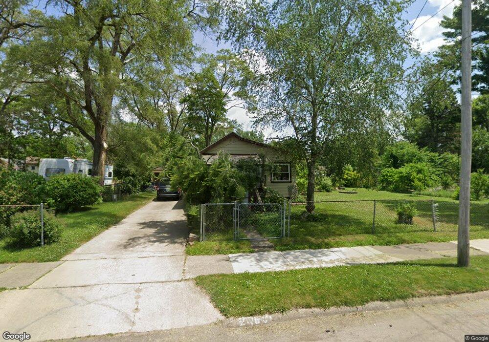2406 Maplewood Ave, Flint, MI 48506 - photo 1