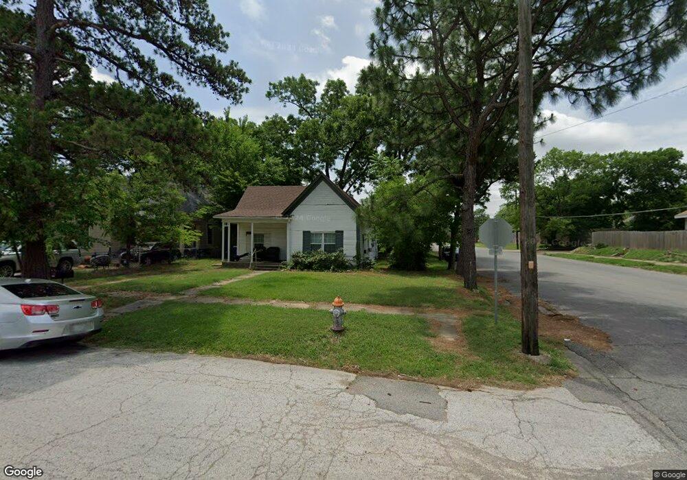 530 W Hull St, Denison, TX 75020 - photo 1