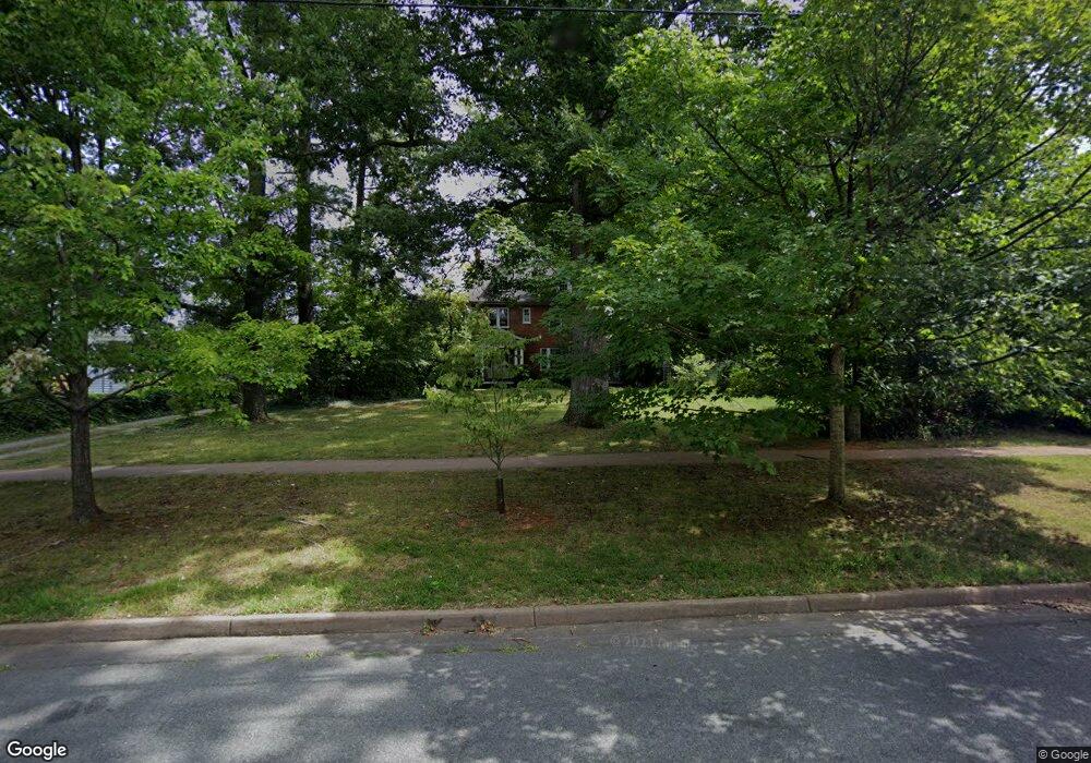 932 Locust Ave, Charlottesville, VA 22901 - photo 1