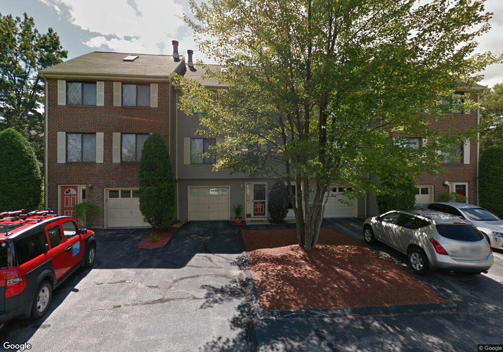 4 Adams Ave, MerriMacK, NH 03054 - photo 1