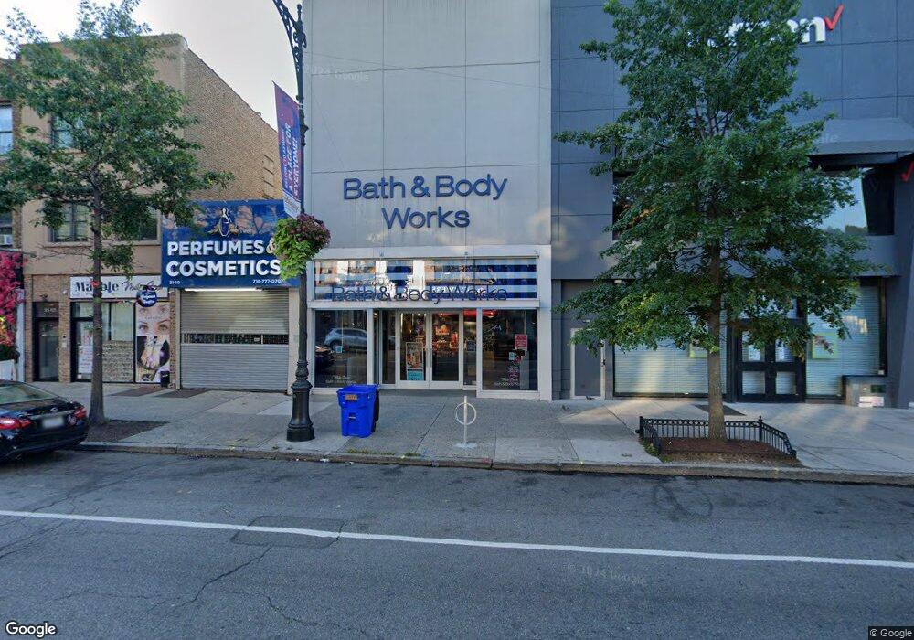 3121 Steinway St, Long Island City, NY 11103 - photo 1