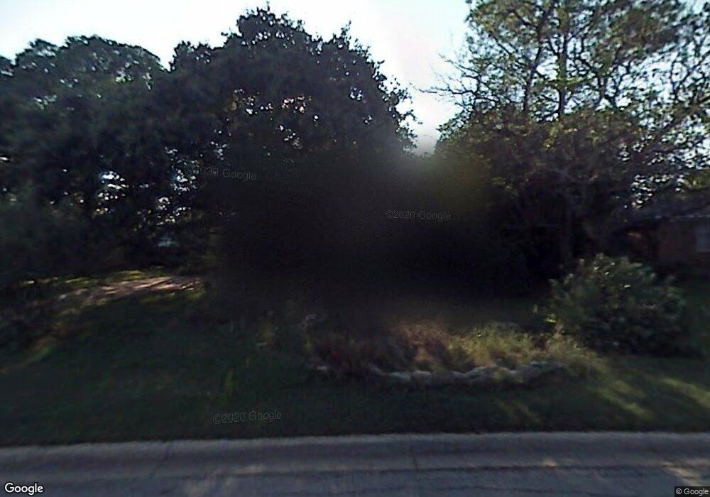 121 Arcadia St, Hurst, TX 76053 - photo 1