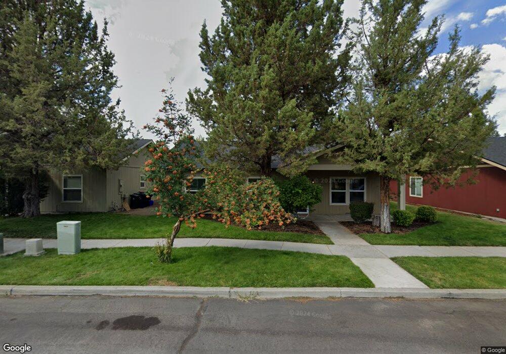 61205 Larkspur Loop, Bend, OR 97702 - photo 1