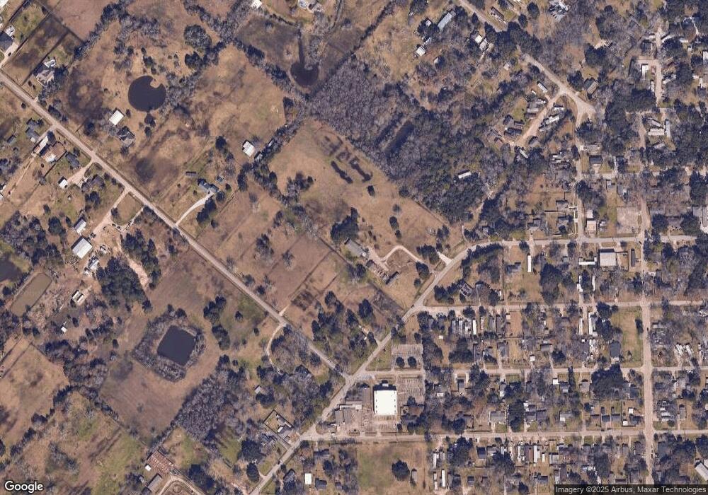 1940 Davis Bend Rd, Alvin, TX 77511 - photo 1