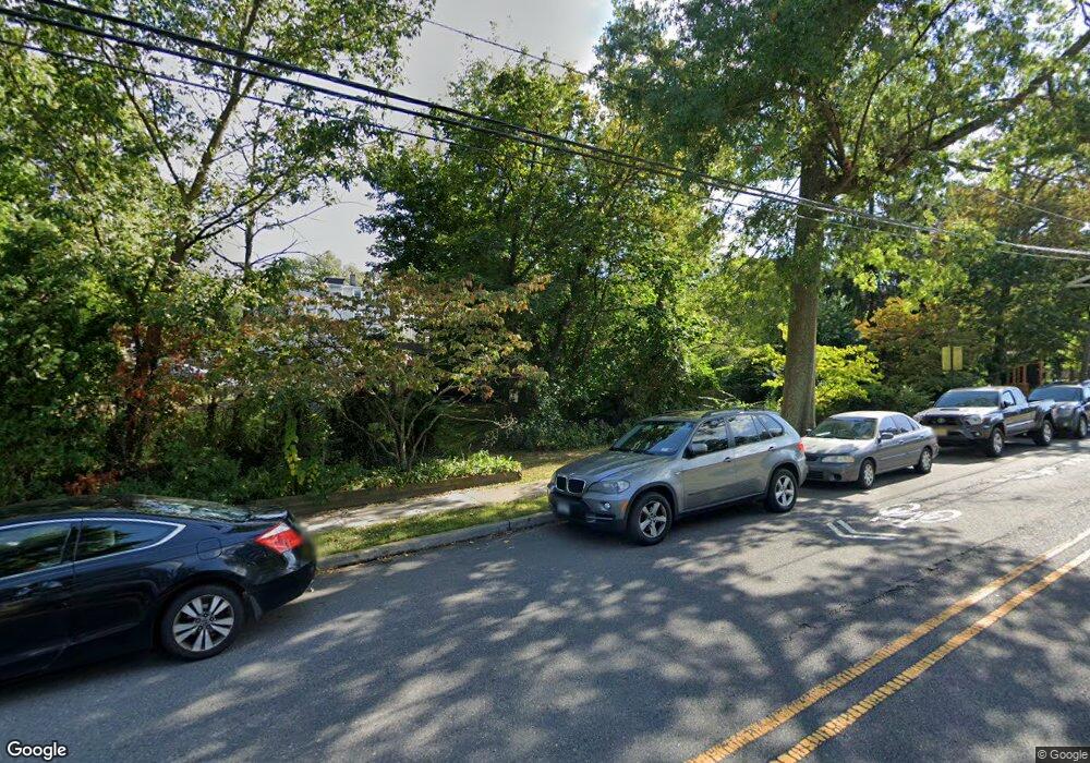 82 Spruce Ln, Princeton, NJ 08502 - photo 1