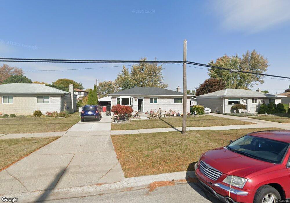 15641 Common Rd, Roseville, MI 48066 - photo 1