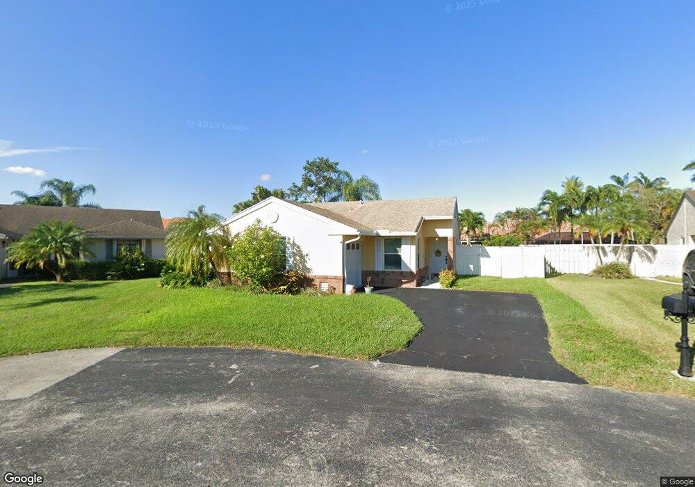 921 Seabrook Ave, Davie, FL 33325 - photo 1