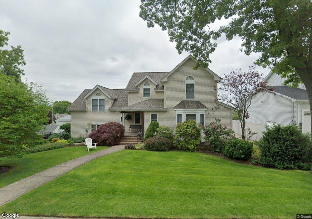 120 Whiting St, Cranston, RI 02920 - photo 1