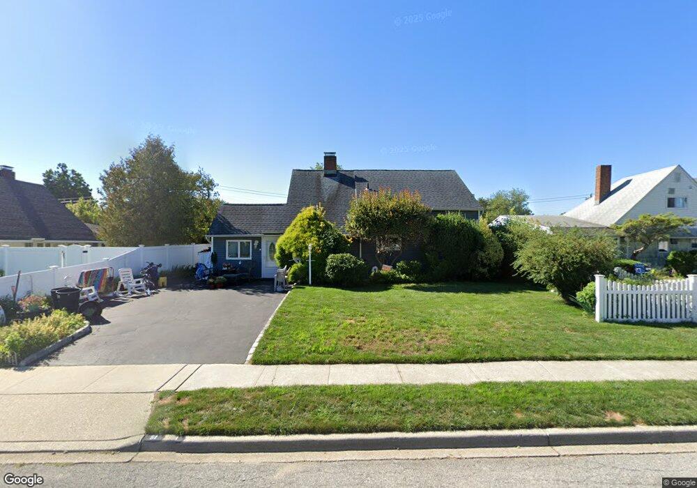 51 Springtime Ln S, Levittown, NY 11756 - photo 1