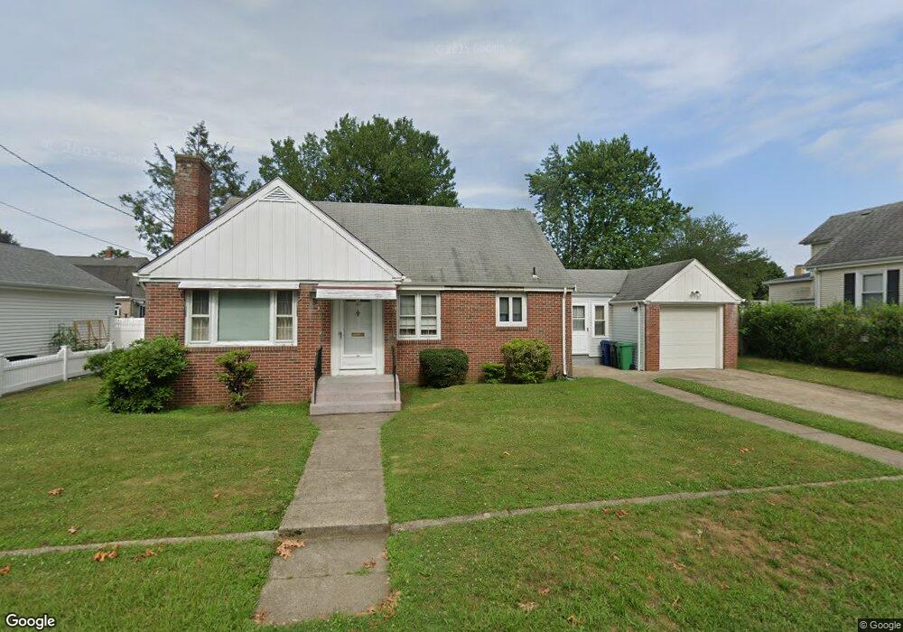 162 Welfare Ave, Warwick, RI 02888 - photo 1