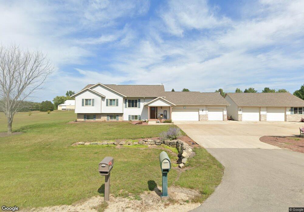 W2920 Sand Crane Dr, Belleville, WI 53508 - photo 1