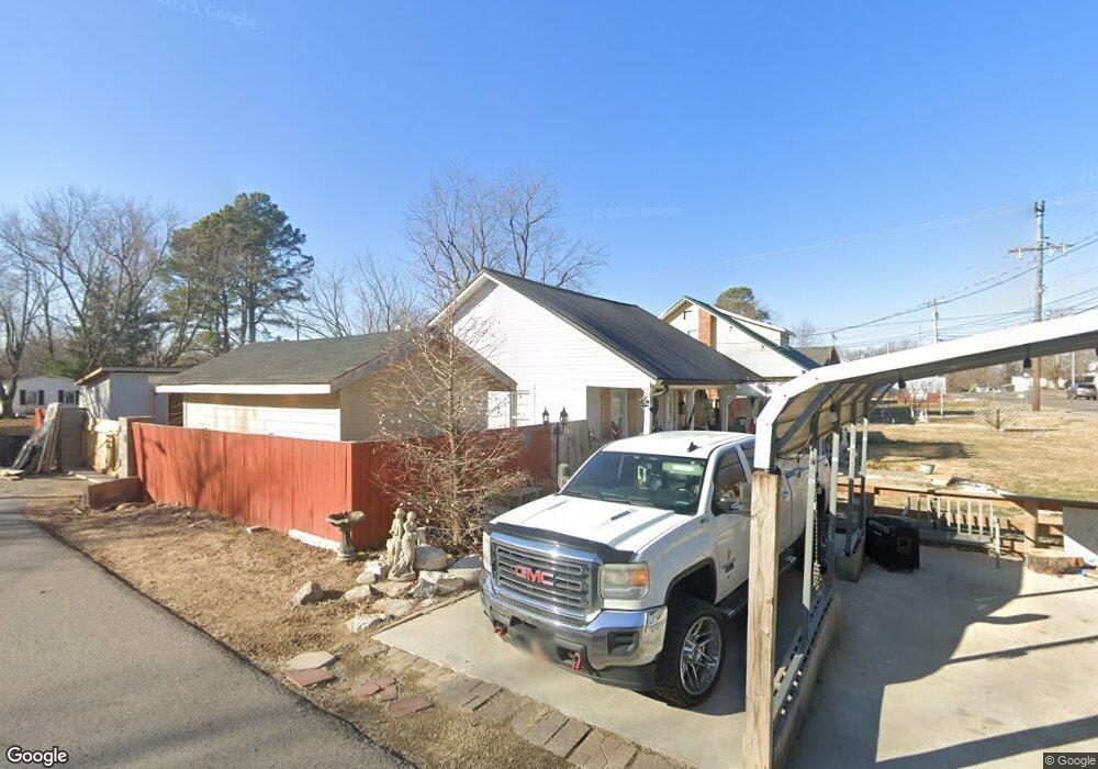 705 S Russell St, Portland, TN 37148 - photo 1