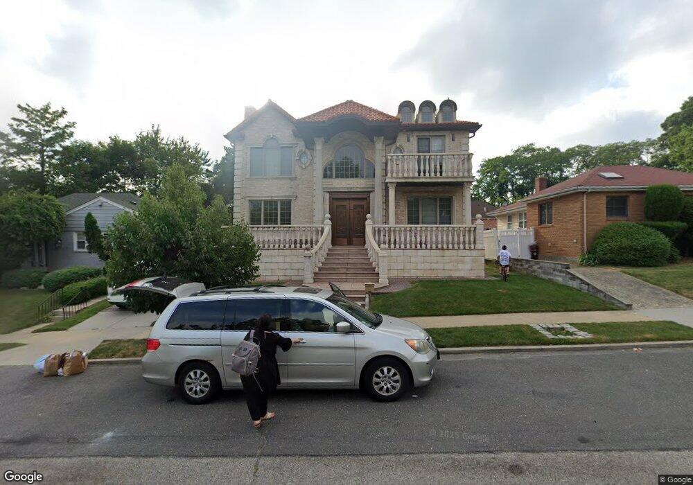 26017 69th Ave, Glen Oaks, NY 11004 - photo 1