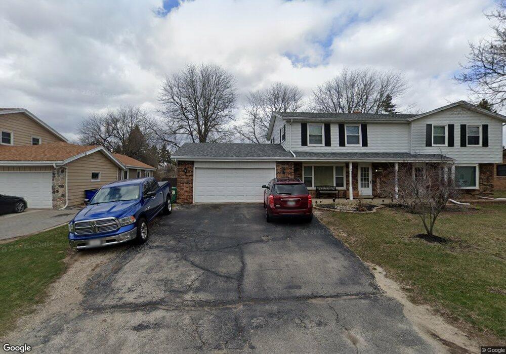 S70W13454 Fennimore Ln unit 2, Muskego, WI 53150 - photo 1