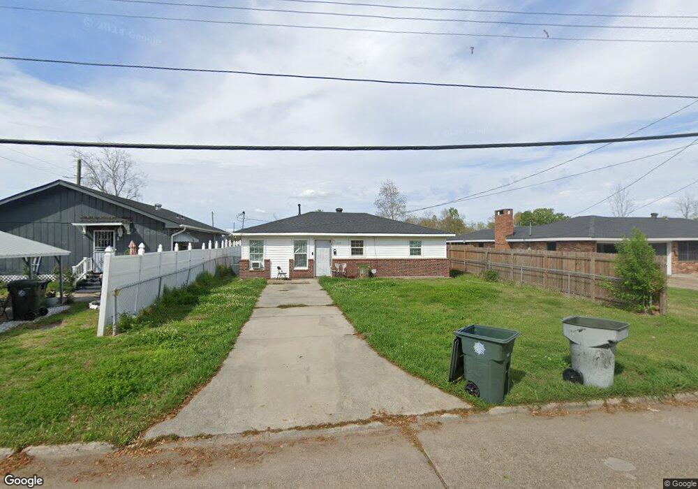 2303 10th St, Lake Charles, LA 70601 - photo 1