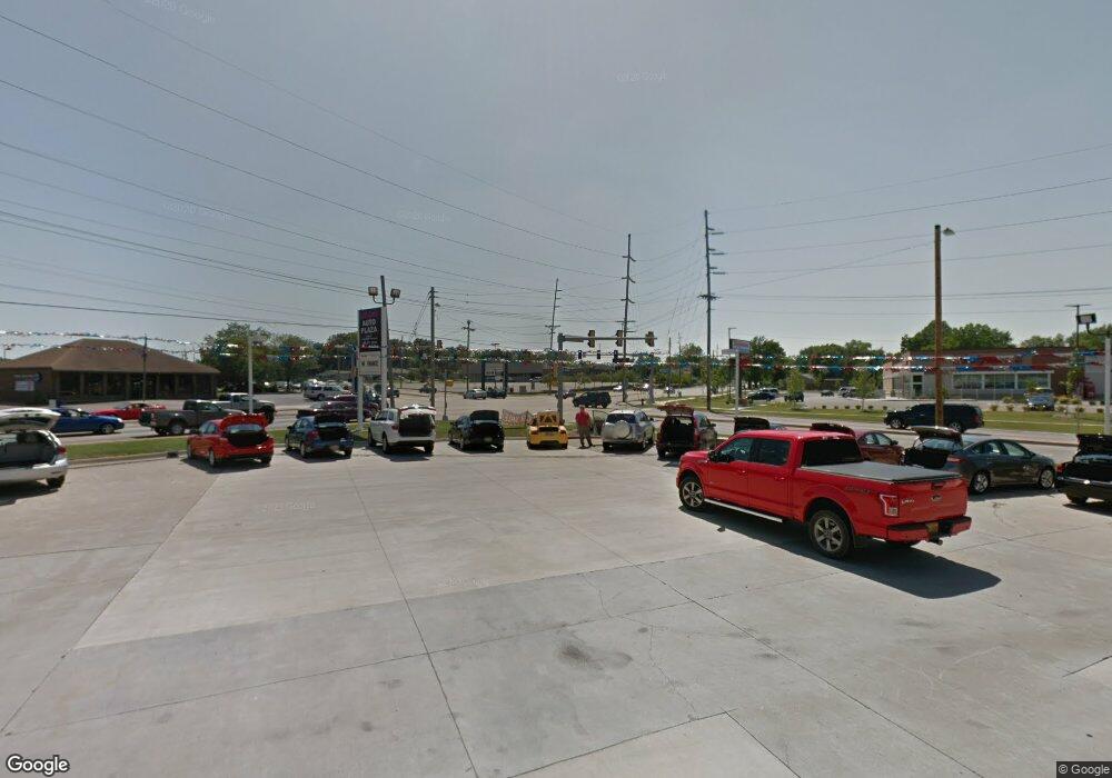 3830 SW 29th St, Topeka, KS 66614 - photo 1