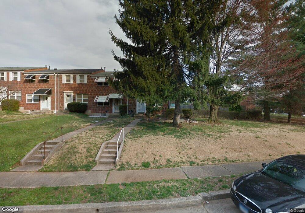 685 S Wickham Rd, Baltimore, MD 21229 - photo 1