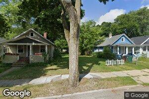 912 Dakin St, Lansing, MI 48912