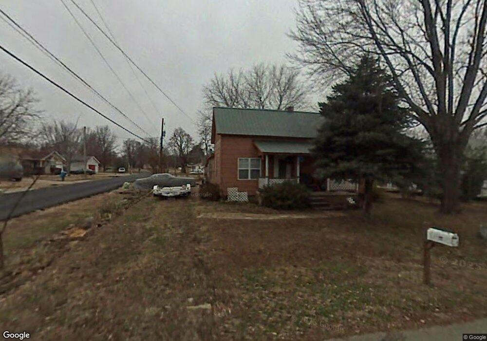 215 E Thurman St, Prairie Grove, AR 72753 - photo 1