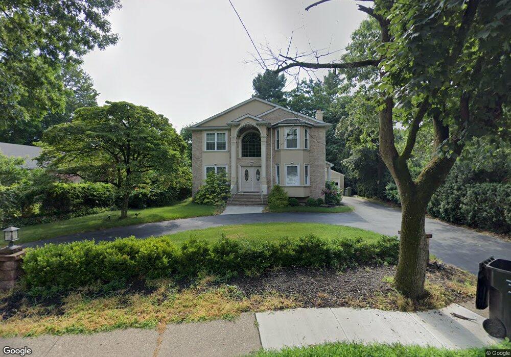 458 Forest Ave, Paramus, NJ 07652 - photo 1