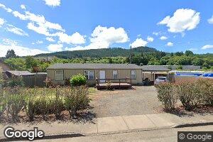451 Applegate Ave, Yoncalla, OR 97499
