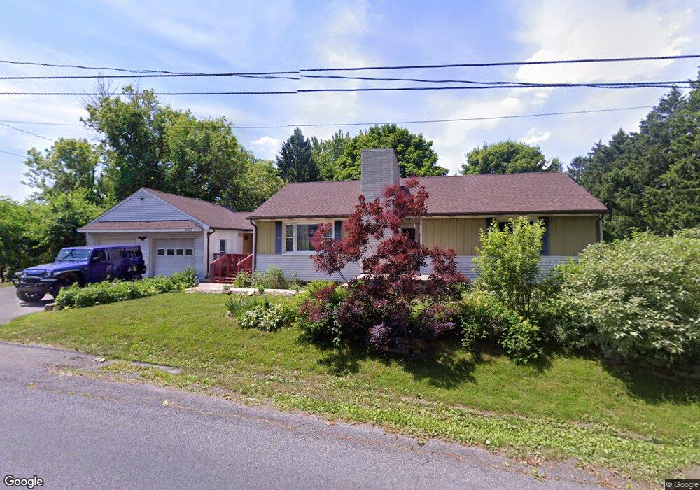 5283 Mill Rd, Emmaus, PA 18049 - photo 1