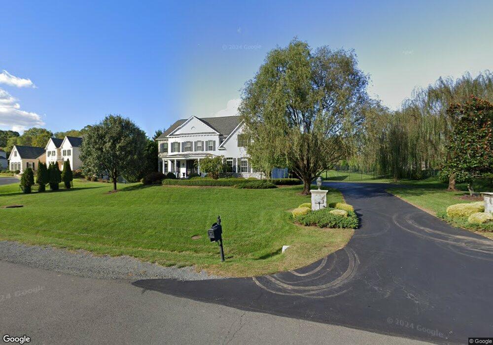 1683 Hunting Crest Way, Vienna, VA 22182 - photo 1