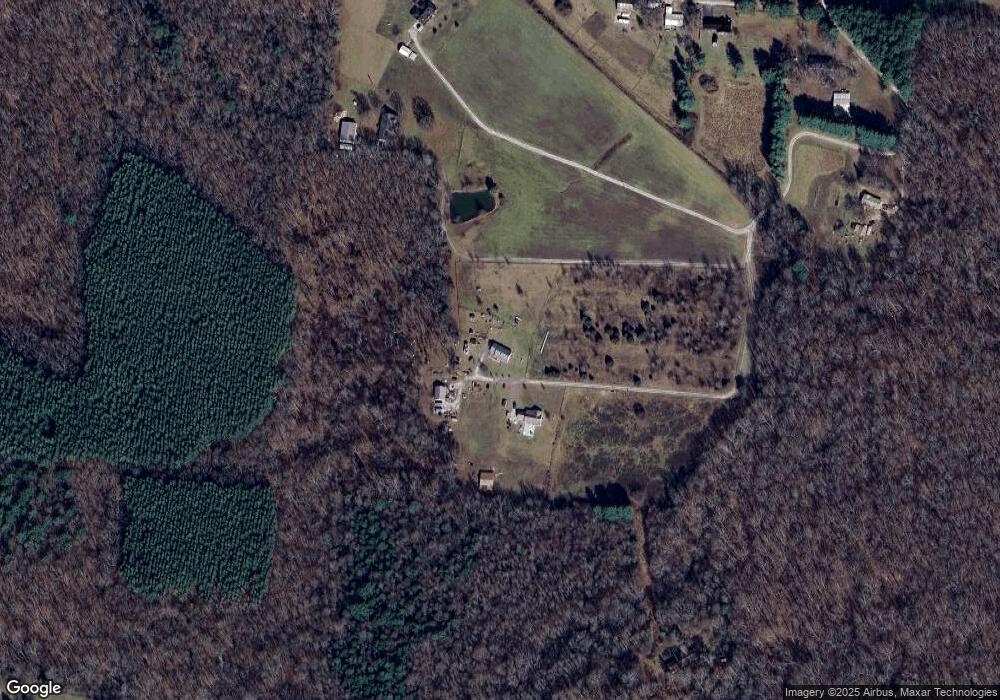 404 Hillside Ln, Manchester, TN 37355 - photo 1