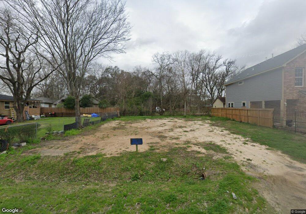 7413 Knox St, Houston, TX 77088 - photo 1