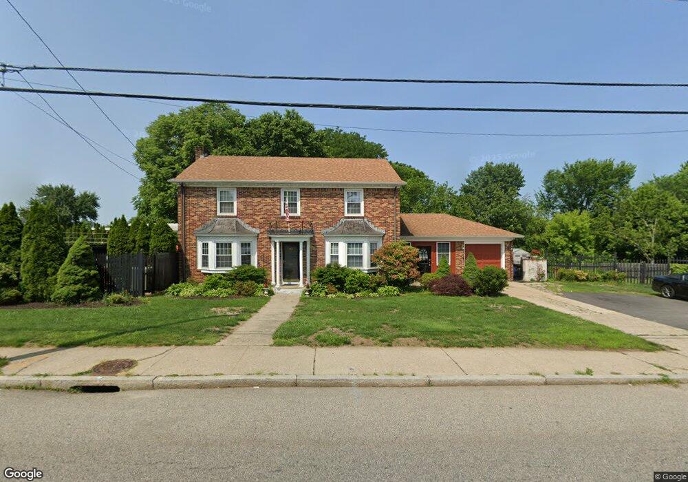 553 Dyer Ave, Cranston, RI 02920 - photo 1