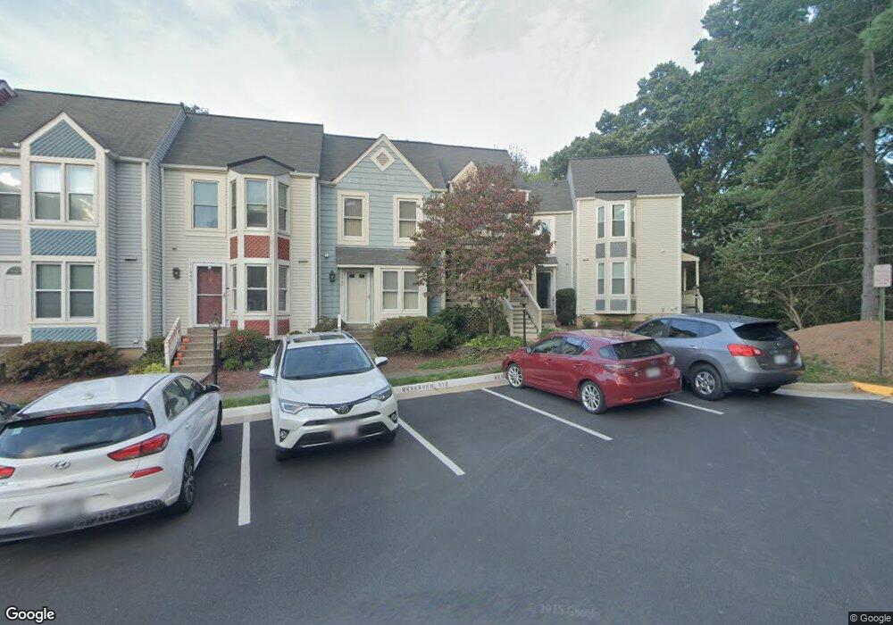 11948 Hollowwind Ct, Reston, VA 20194 - photo 1