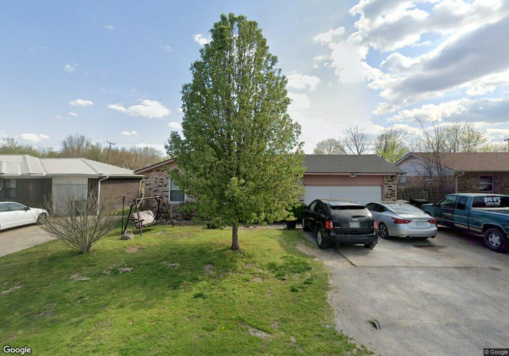 218 E Beech St, Skiatook, OK 74070 - photo 1