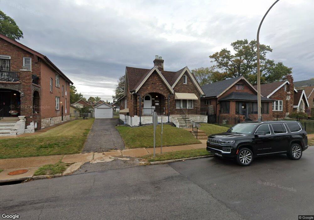 4631 Lee Ave, Saint Louis, MO 63115 - photo 1