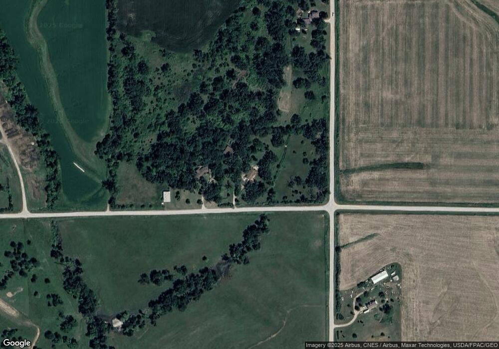 5276 N 59th Ave W, Newton, IA 50208 - photo 1