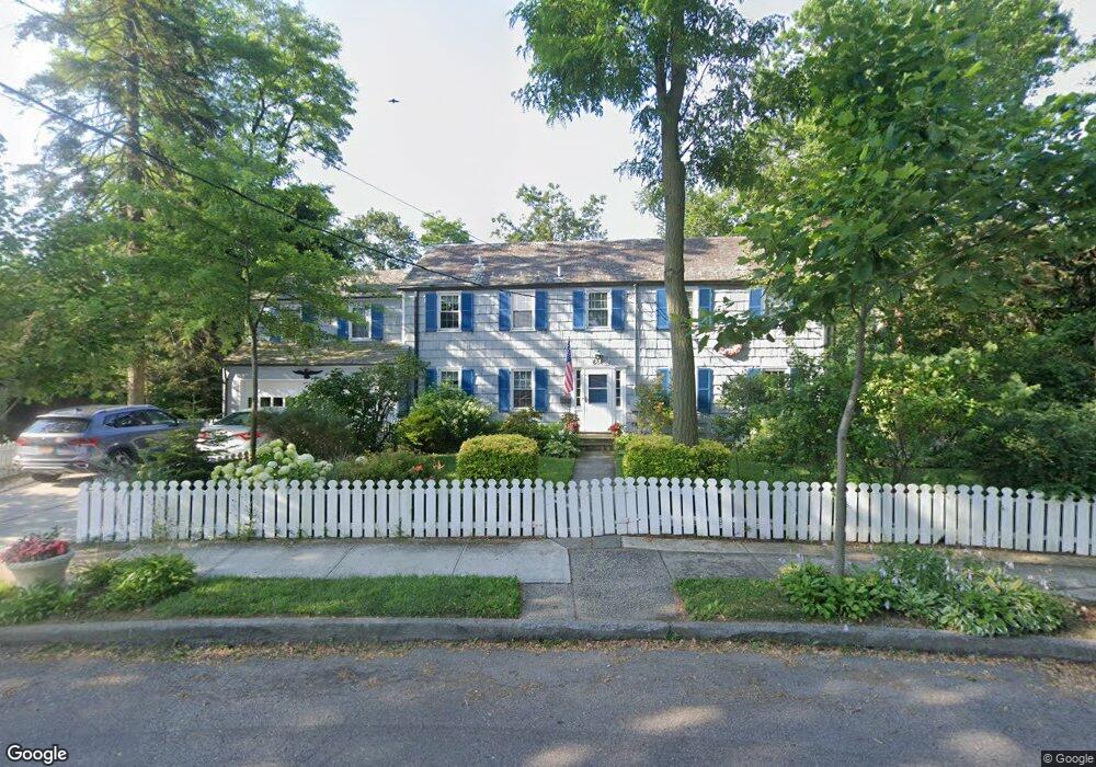 688 Lakeside Dr, Baldwin, NY 11510 - photo 1