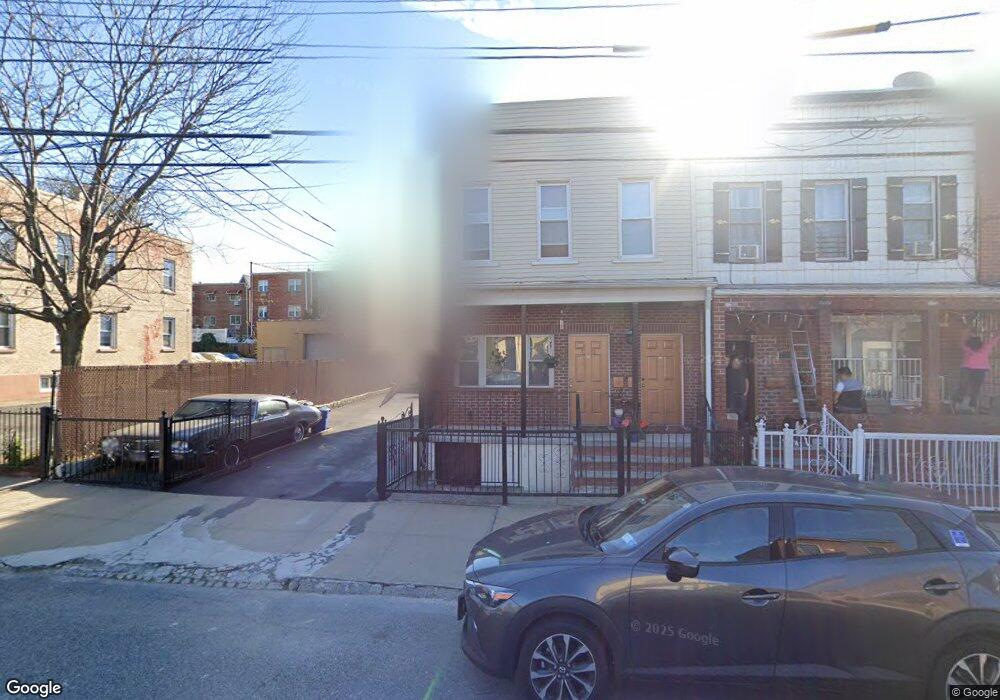 7152 58th Ave, Maspeth, NY 11378 - photo 1