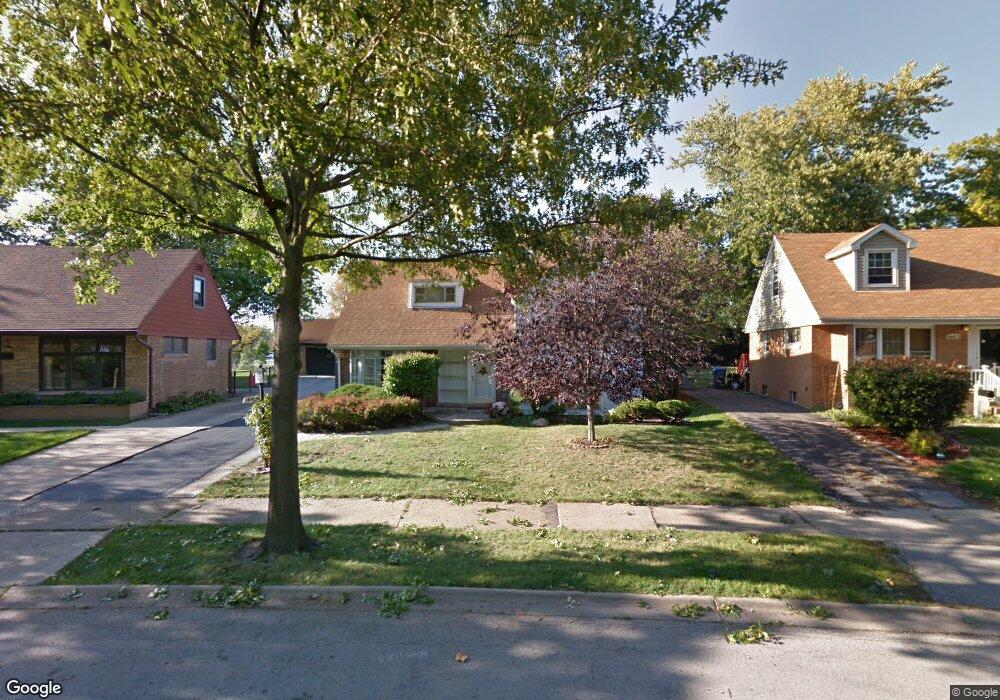 18416 Clyde Rd, Homewood, IL 60430 - photo 1