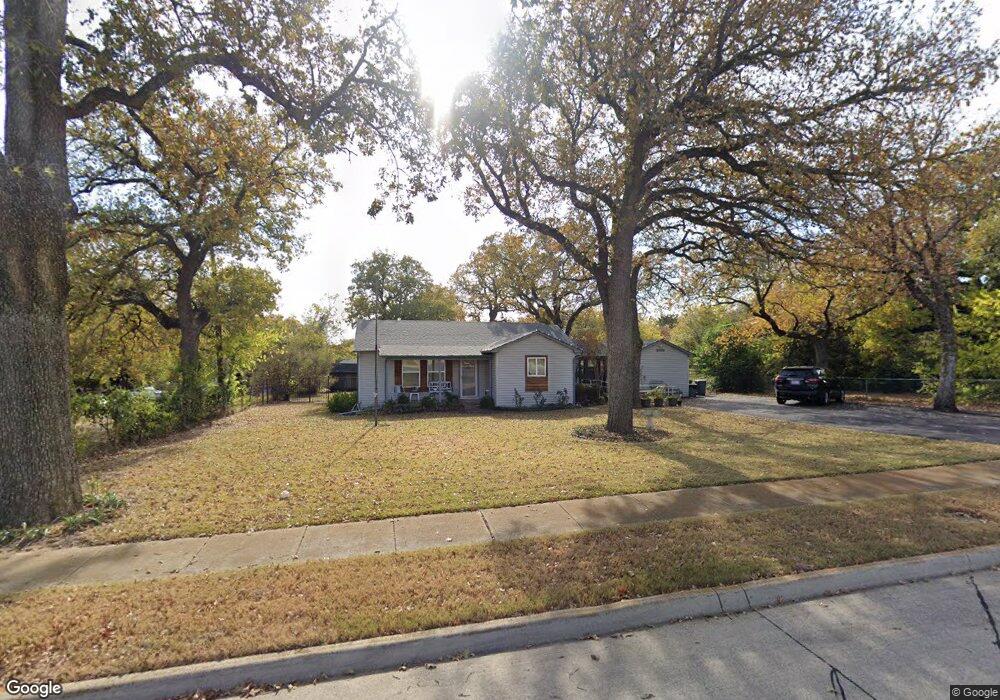 7924 Green Valley Dr, North Richland Hills, TX 76182 - photo 1