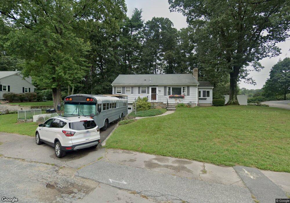 22 Pheasant Hill Rd, Franklin, MA 02038 - photo 1