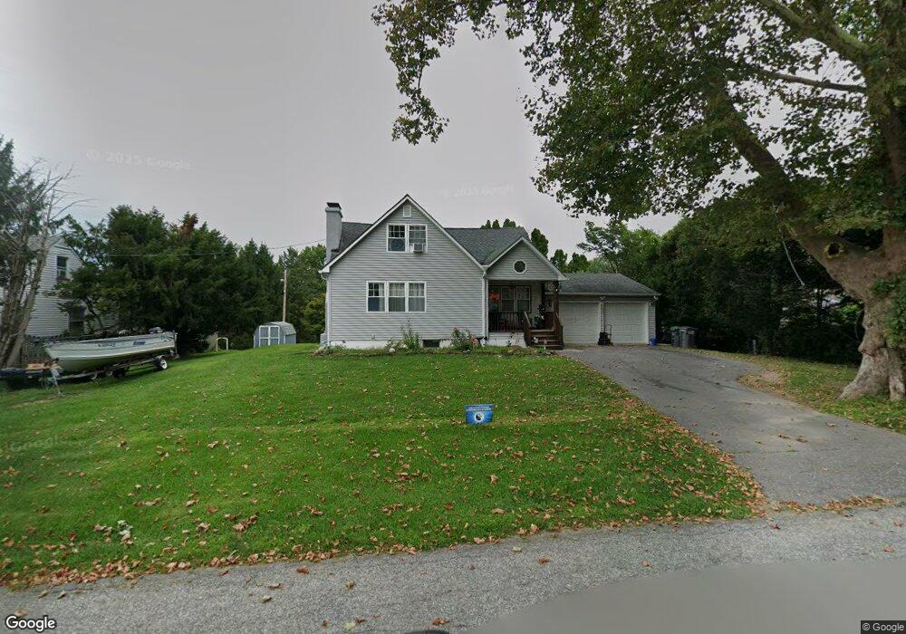 319 Liberty Blvd, Phillipsburg, NJ 08865 - photo 1