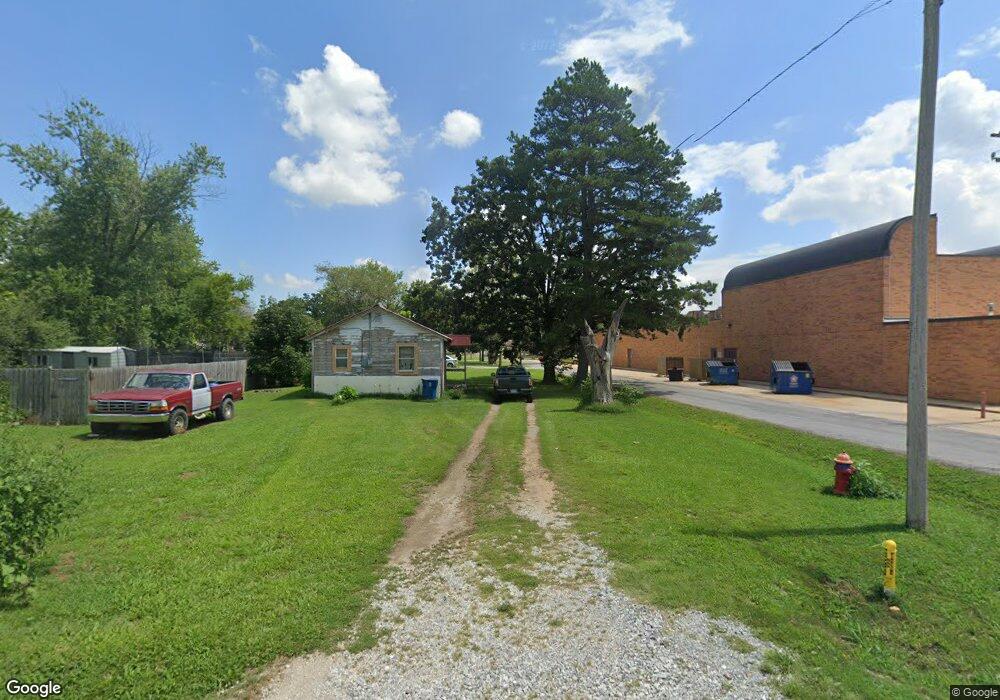 170 S Little St, Gentry, AR 72734 - photo 1