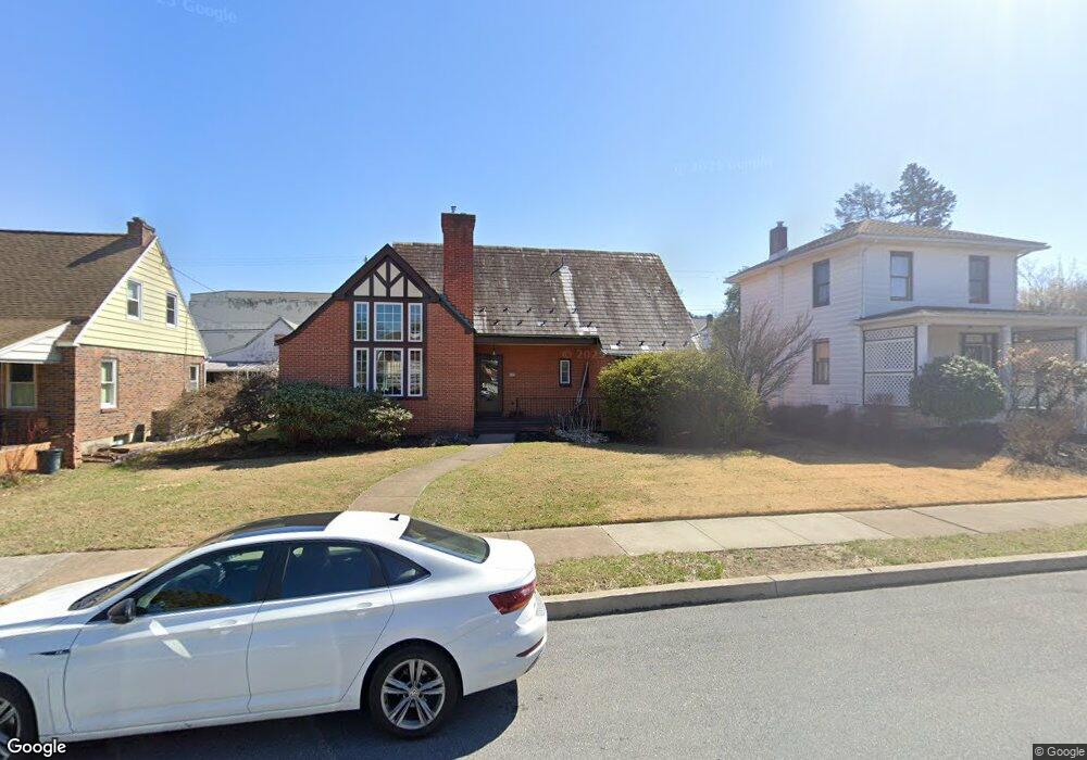 16 E Walnut St, Reading, PA 19607 - photo 1