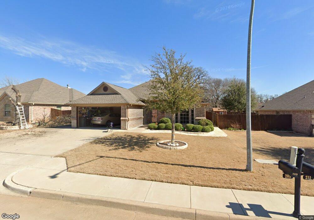 209 Donna Cir, Granbury, TX 76049 - photo 1