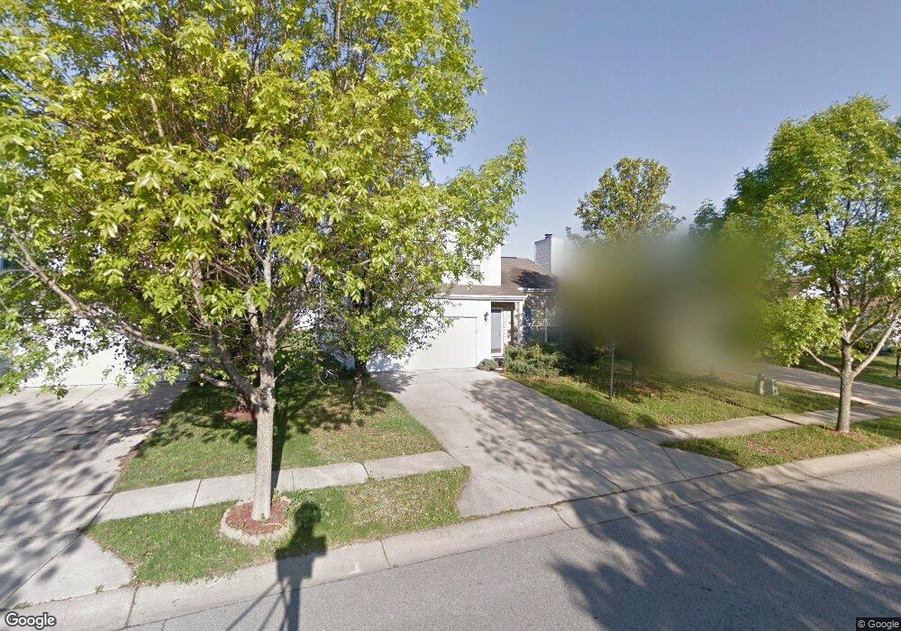 12210 Driftstone Dr, Fishers, IN 46037 - photo 1