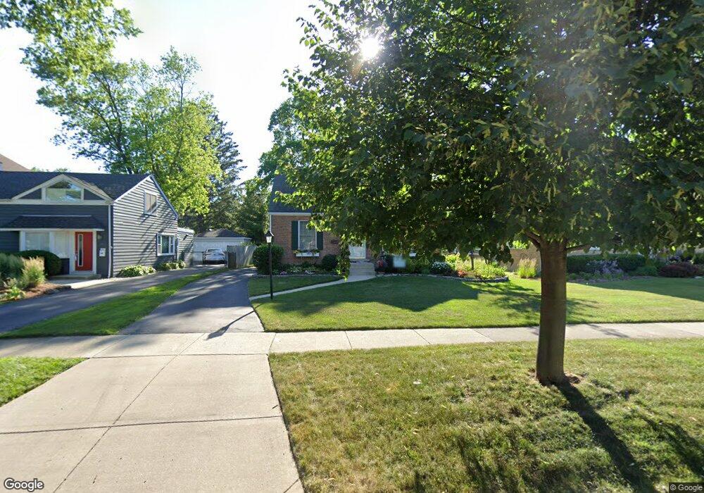 356 N Myrtle Ave, Elmhurst, IL 60126 - photo 1