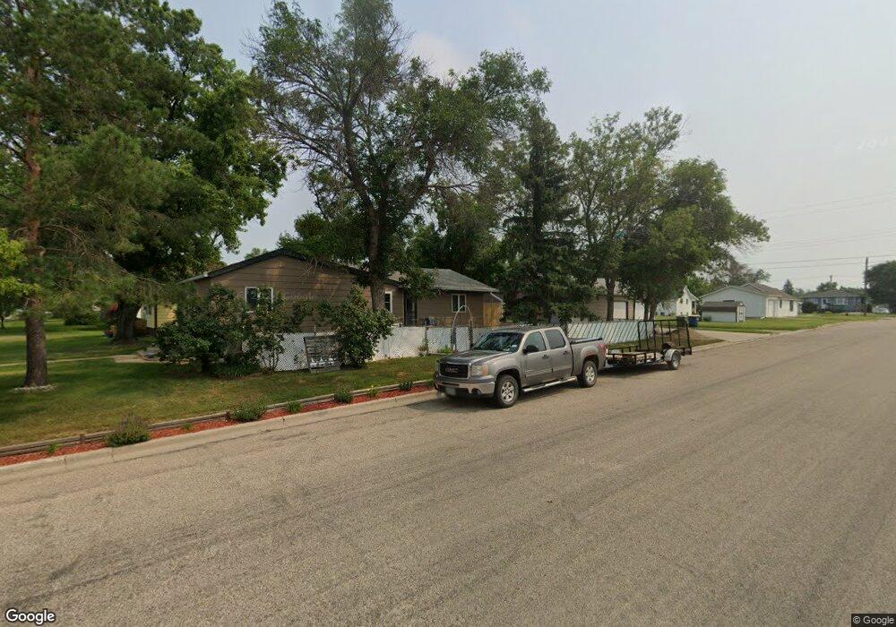 521 10th Ave SE, Jamestown, ND 58401 - photo 1