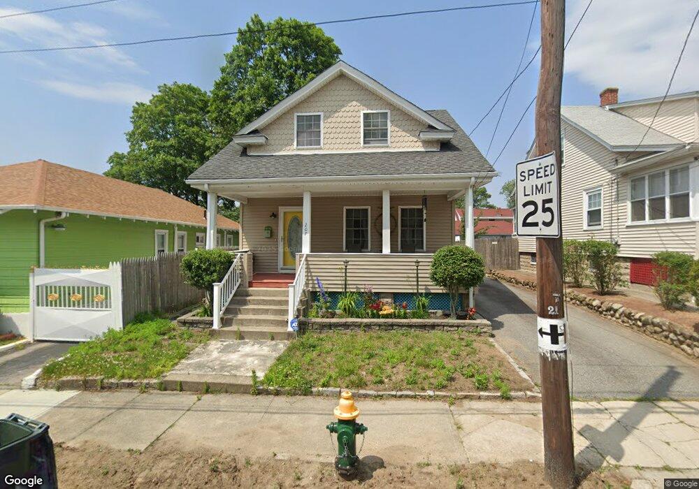 207 Rutherglen Ave, Providence, RI 02907 - photo 1